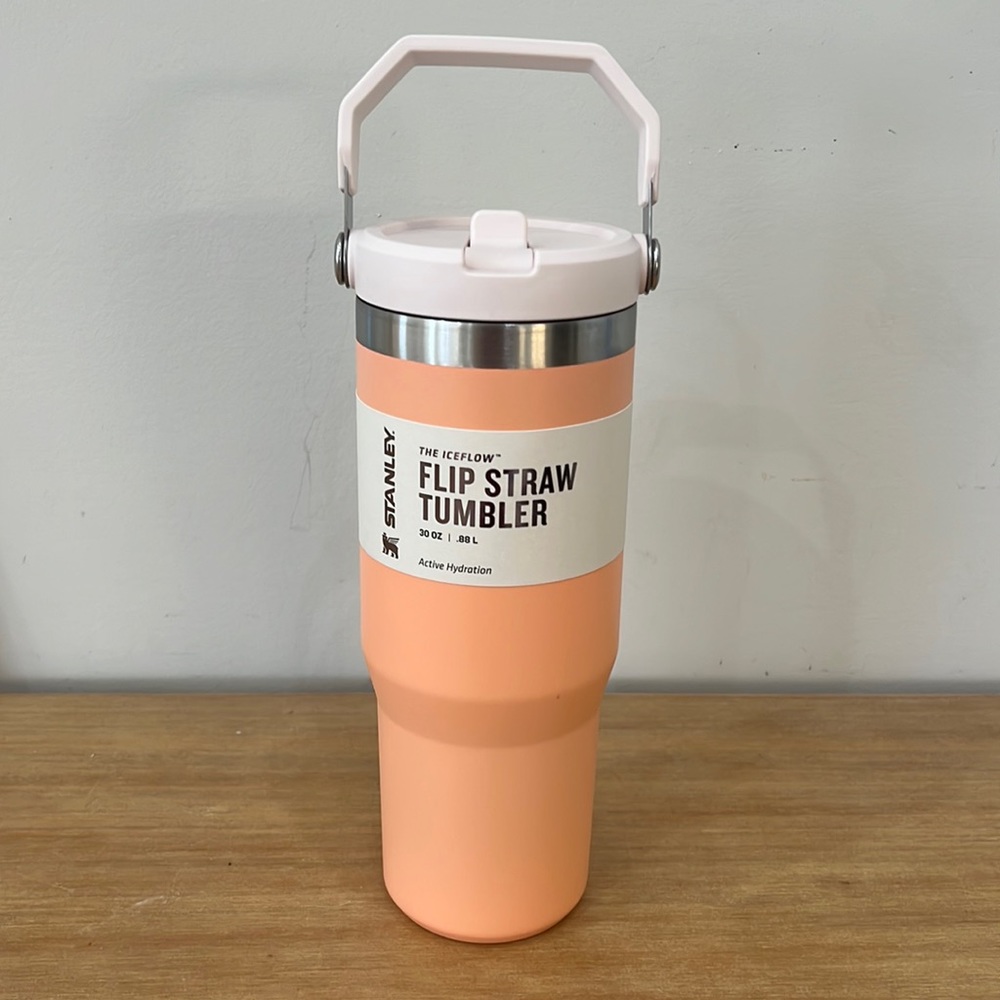 NWT Stanley 30oz IceFlow Flip Straw Tumbler in Melon